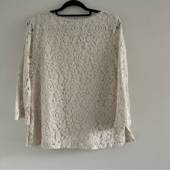 Lace Blouse ✨ - Picture 4 of 4